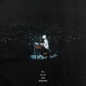 美女被打白嫩屁股女大学生
